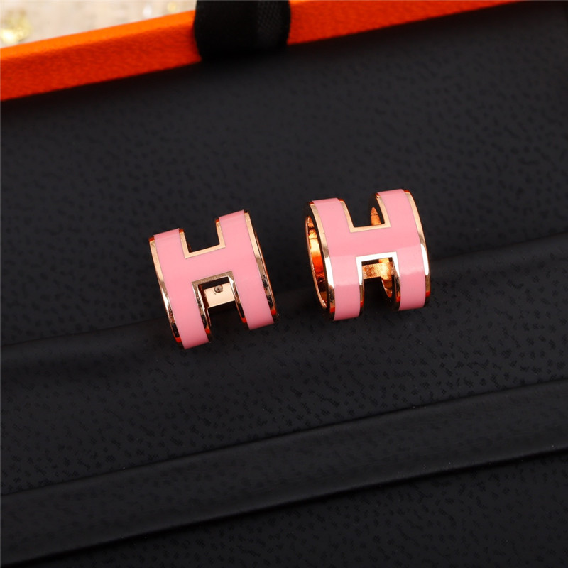 H**me5 denier earrings