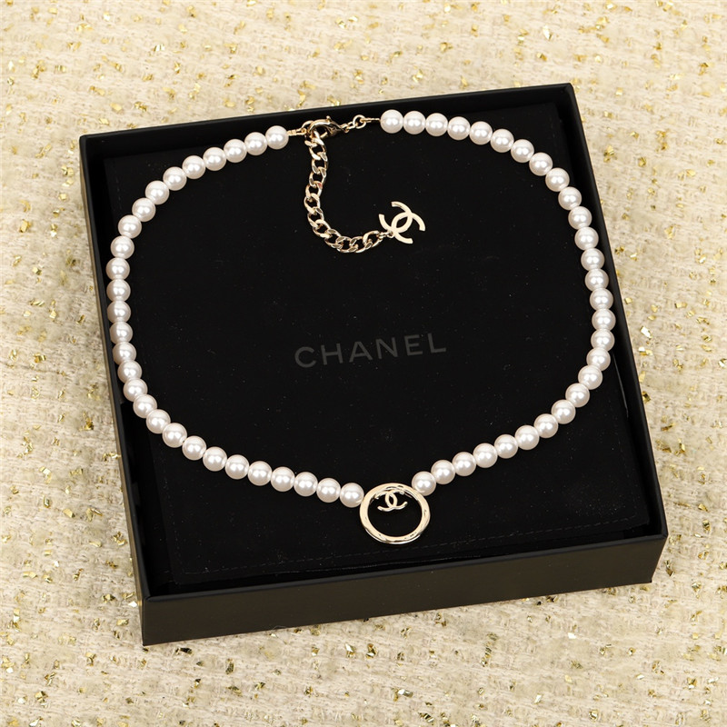 Ch**el multifunctional pearl necklace