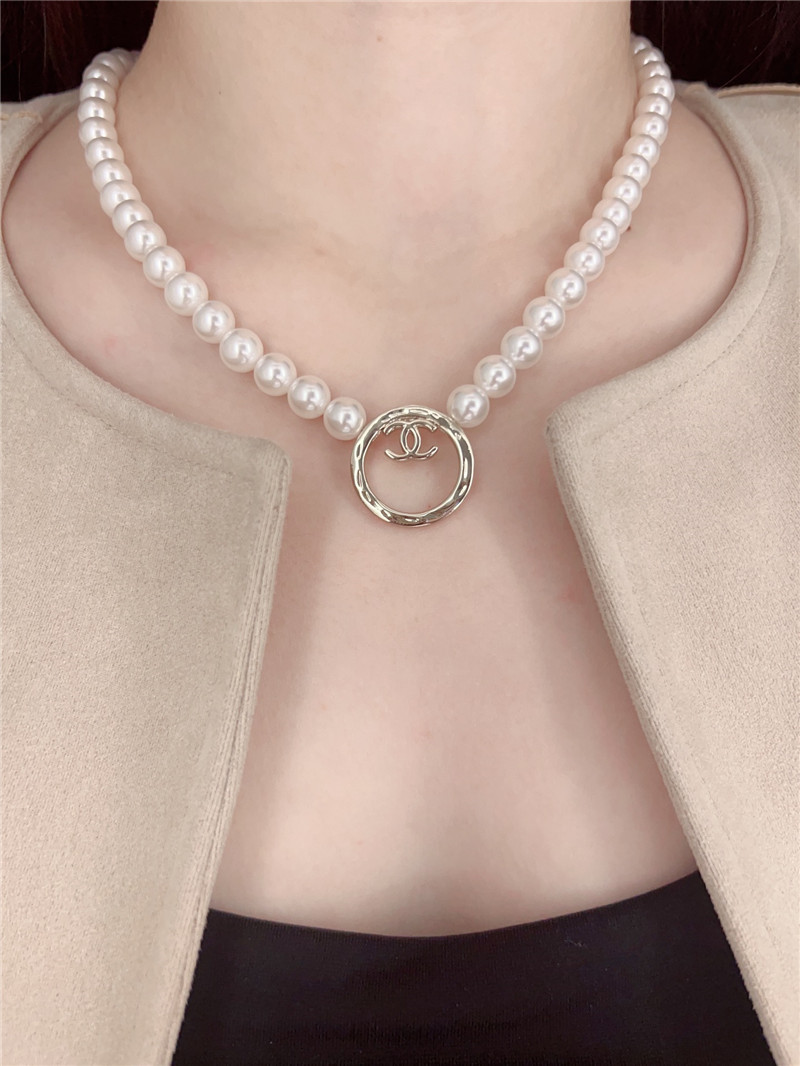 Ch**el multifunctional pearl necklace