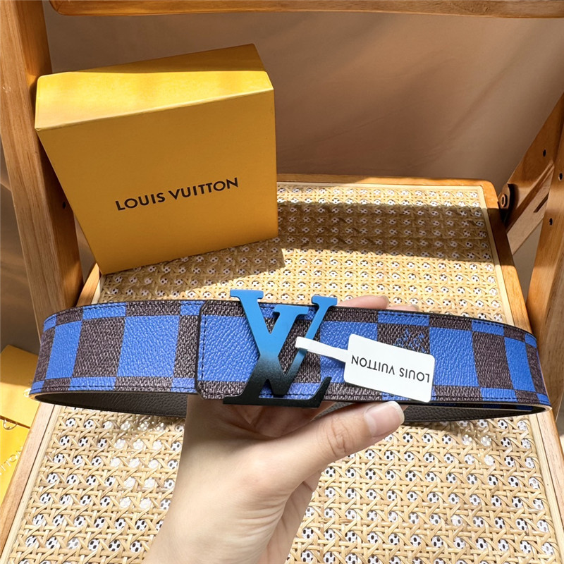 l0vis Vvtt0n lv plaid canvas with pebbled bottom belt