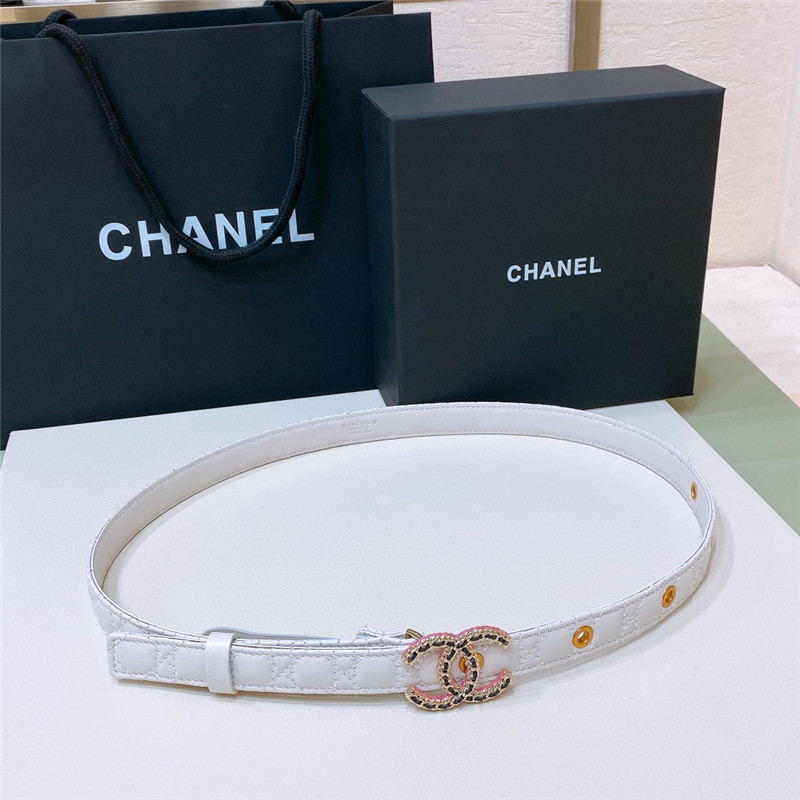 ch**el D1am0nd lambskin with plain bottom belt