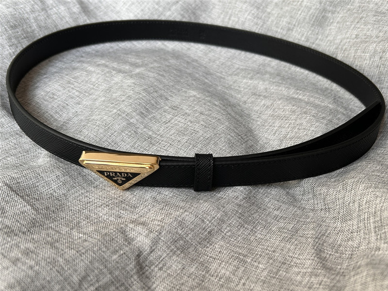 Pra*a women’s belt