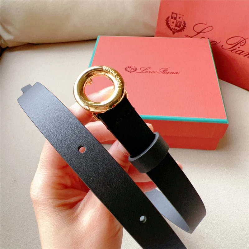 L0r0 P1ana new belt