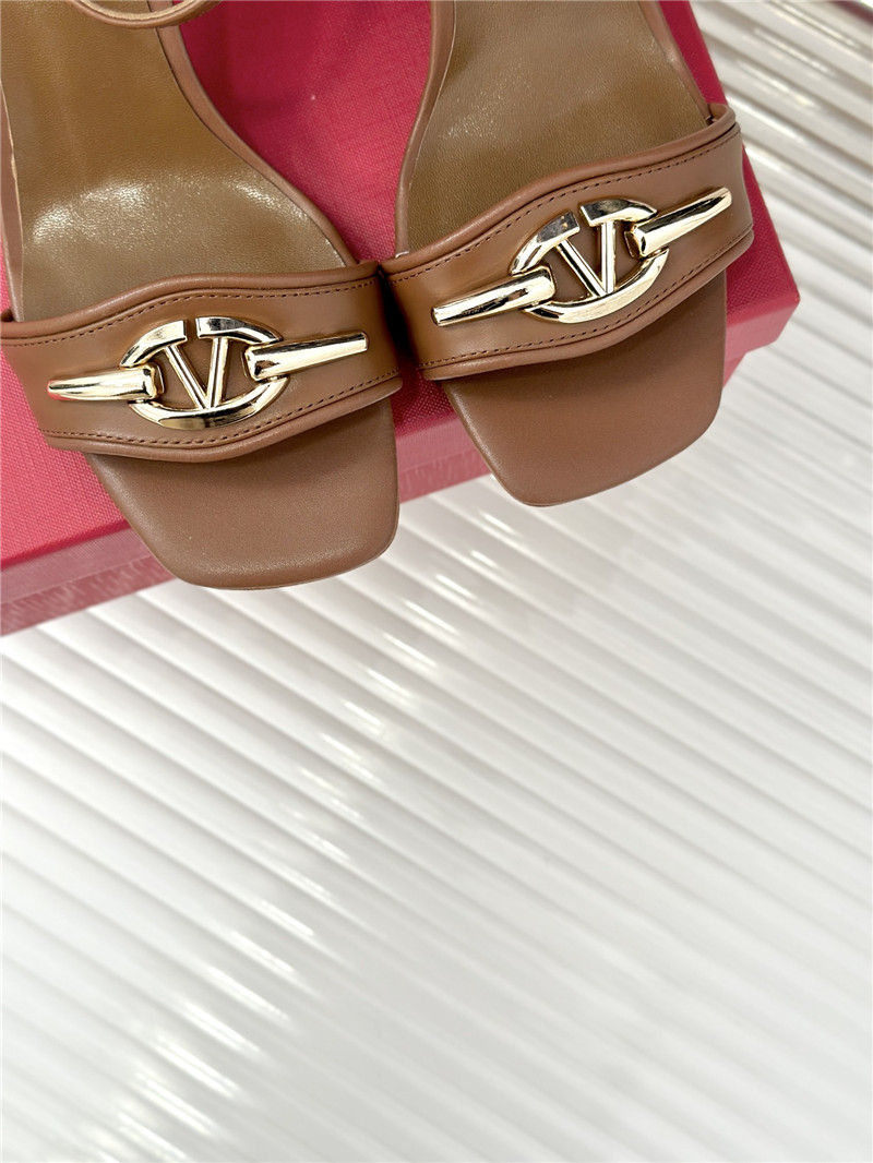 va1e*ntin0 thick heel sandals ma1s0n Marg*e1a replica shoes