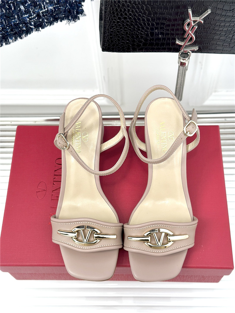 va1e*ntin0 thick heel sandals ma1s0n Marg*e1a replica shoes