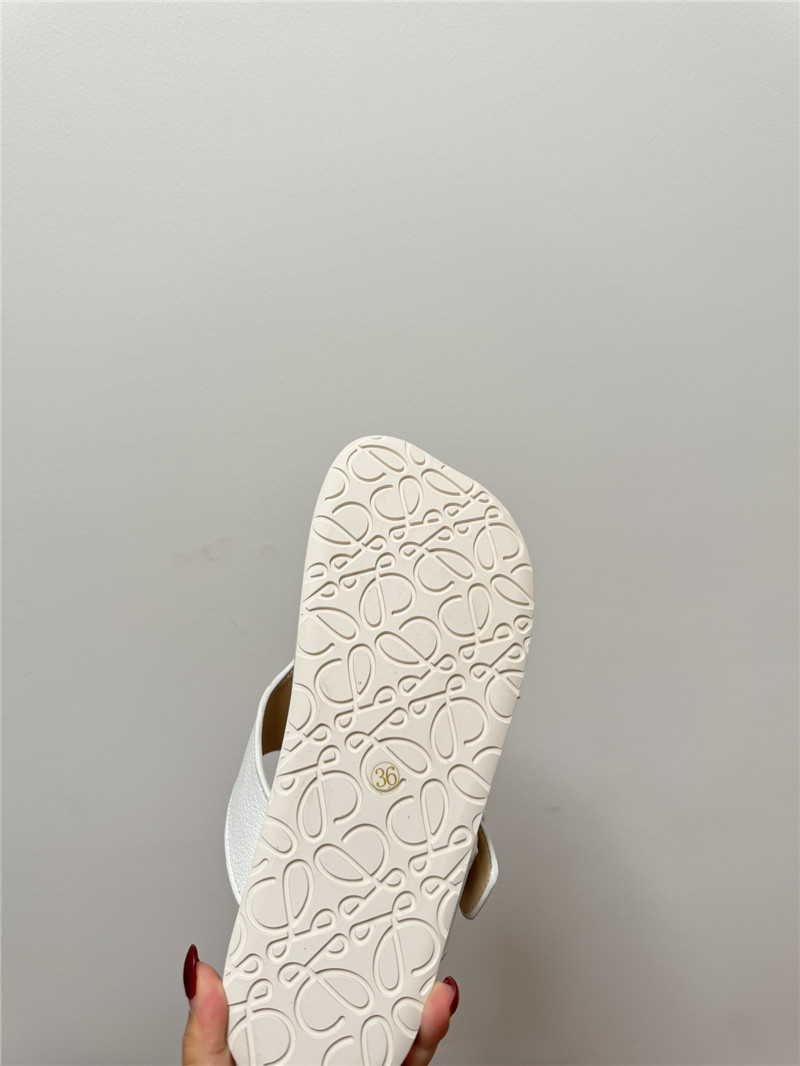 L0ew* new leather slippers for couples