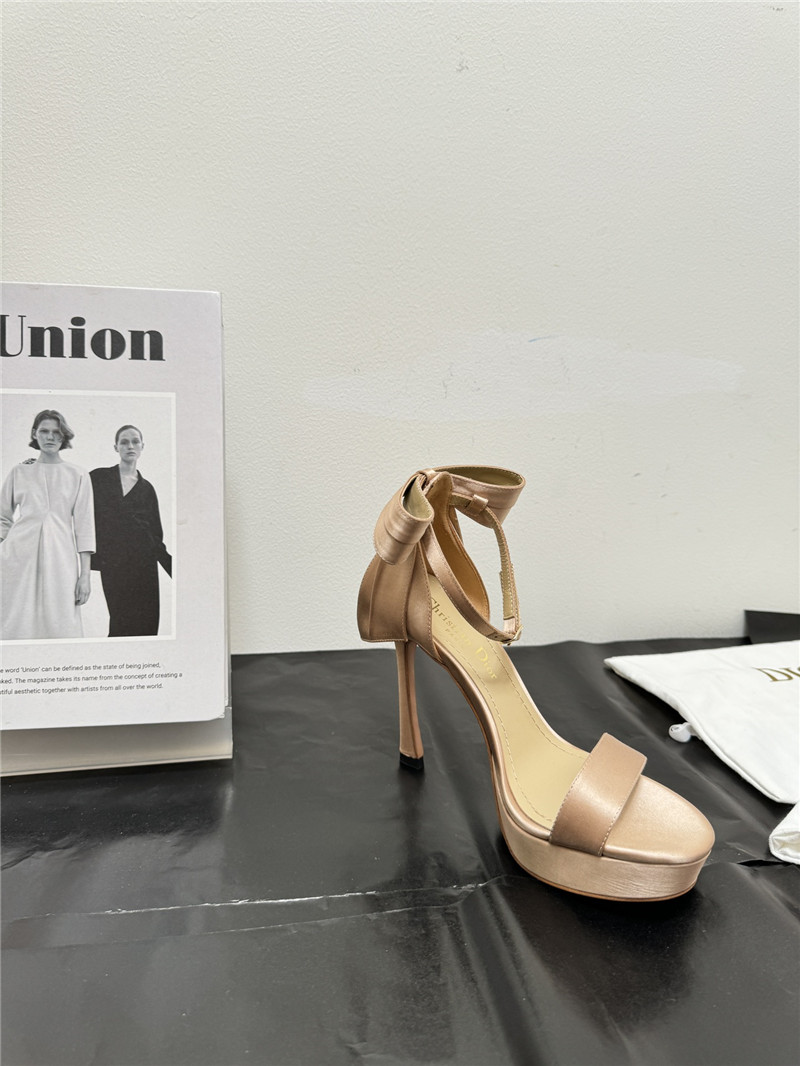 d10r bow platform high heels Marg*e1a replica shoes