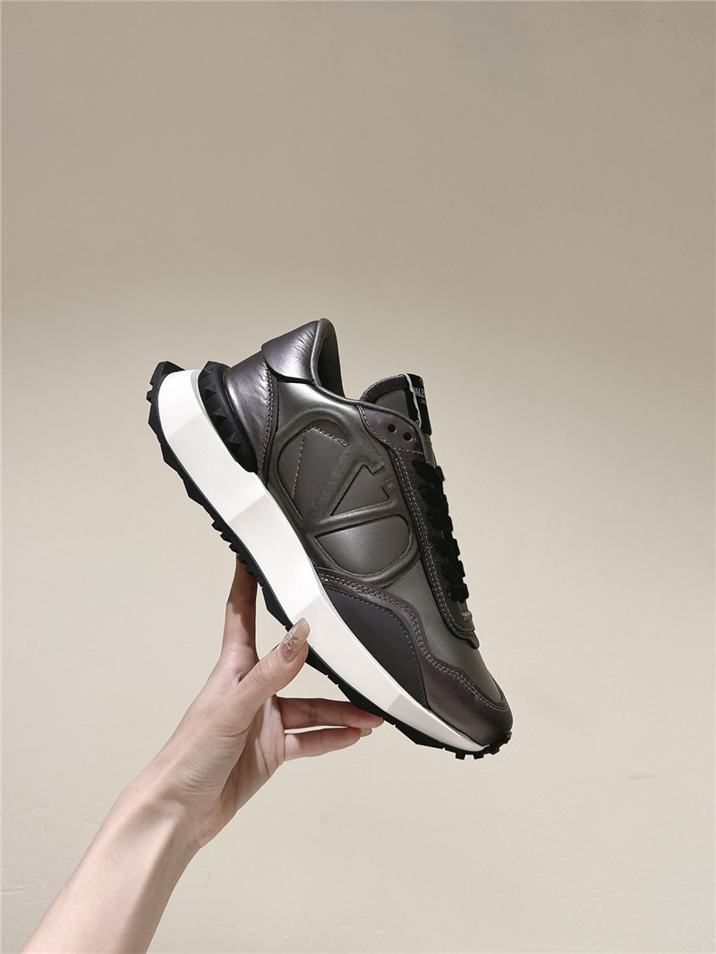 Va1e*ntin0 women’s sneakers sale