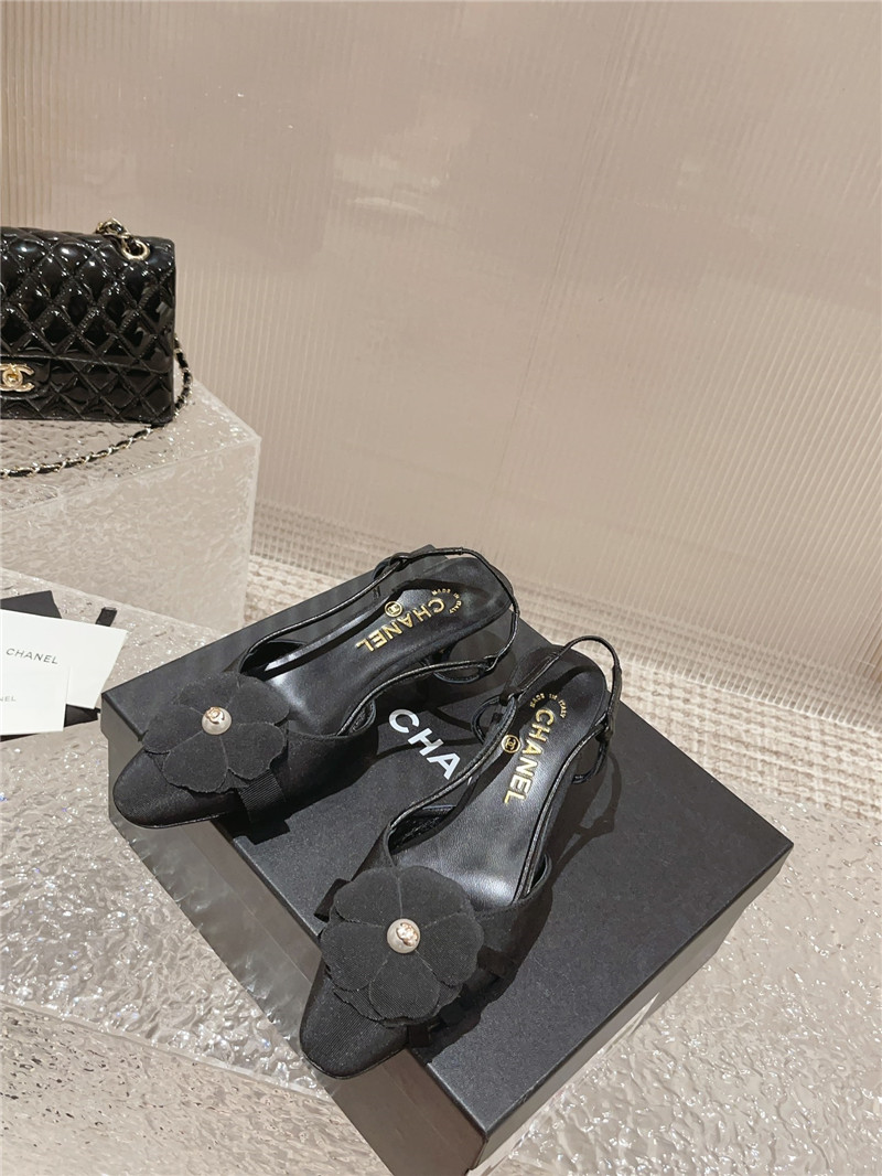 ch**el small square toe high heels Marg*e1a replica shoes