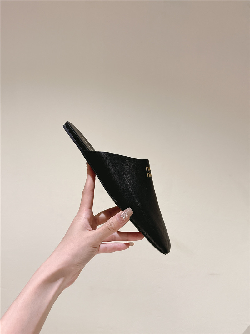 M1um1u small round toe mules slippers replica shoes