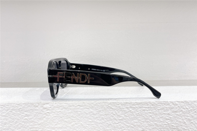 F**di fashionable and versatile sunglasses
