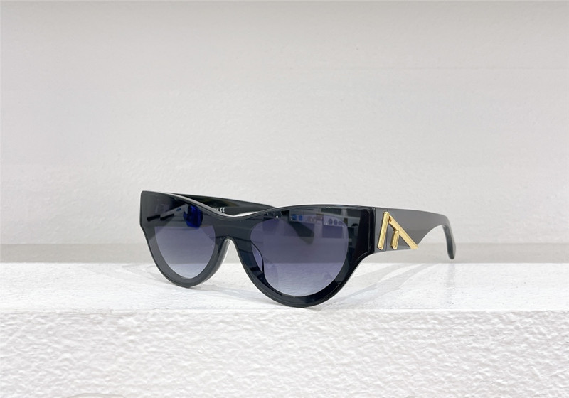 F**di new cat eye sunglasses