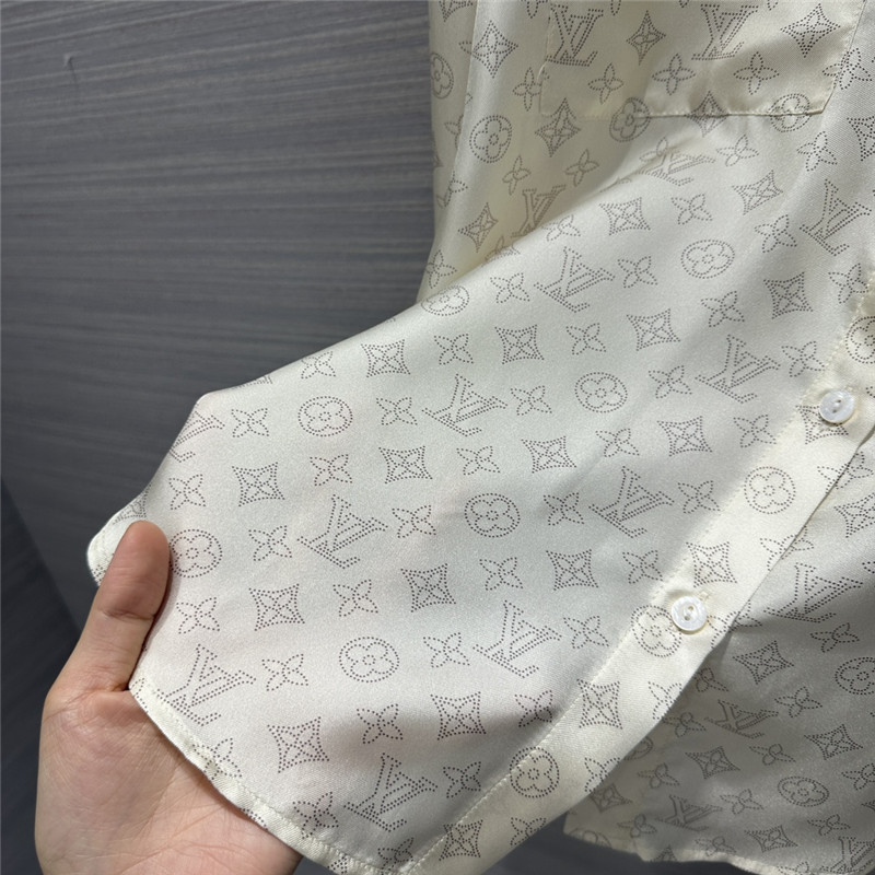 l0vis Vvtt0n lv milk tea logo printed silk shirt replica clothing