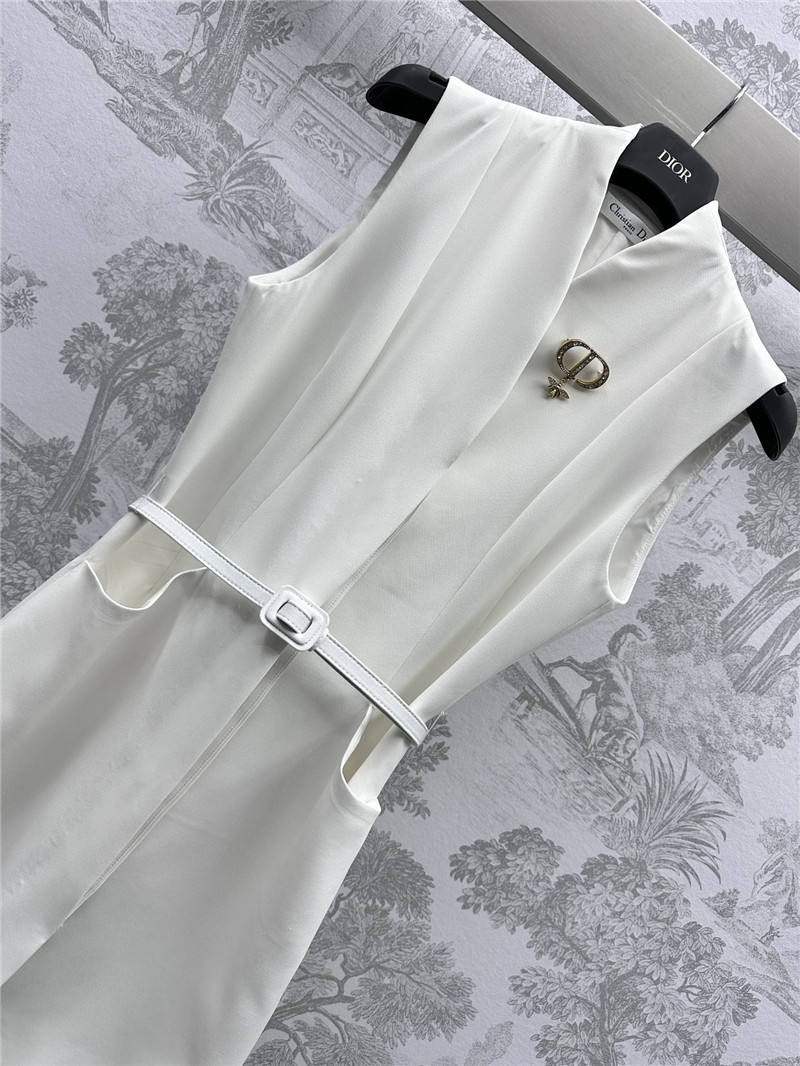 D10r brooch belt vest dress replica clothing sites