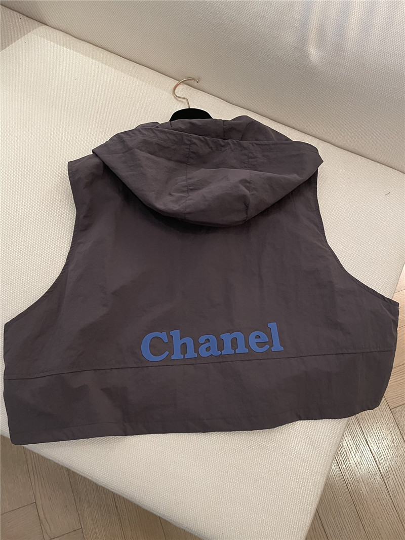 Ch**el short hooded work vest replica d&g clothing