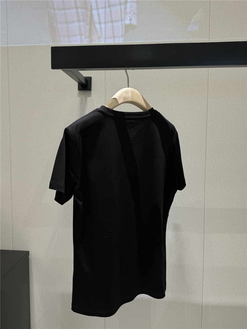Ce1i*e new toothbrush embroidered t replicas clothes