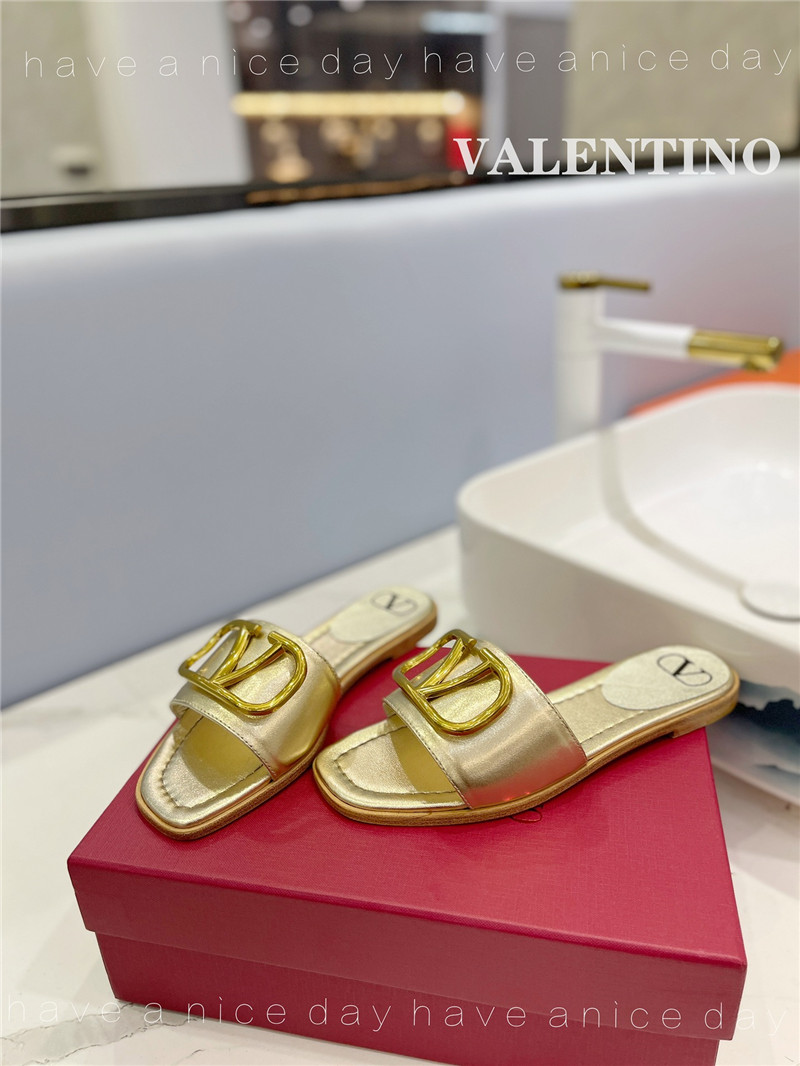 va1e*ntin0 new season slippers Marg*e1a replica shoes