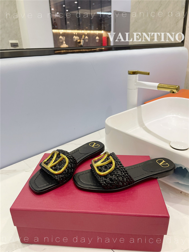 va1e*ntin0 new season slippers Marg*e1a replica shoes