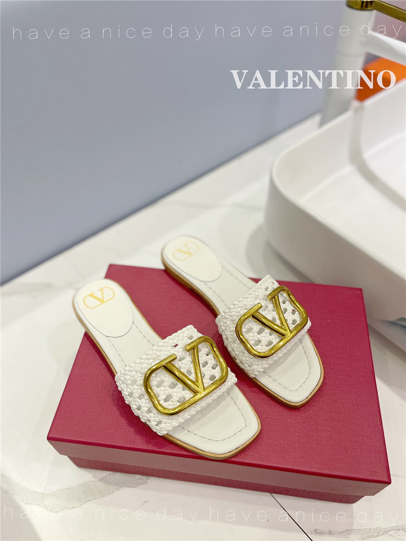 va1e*ntin0 new season slippers Marg*e1a replica shoes