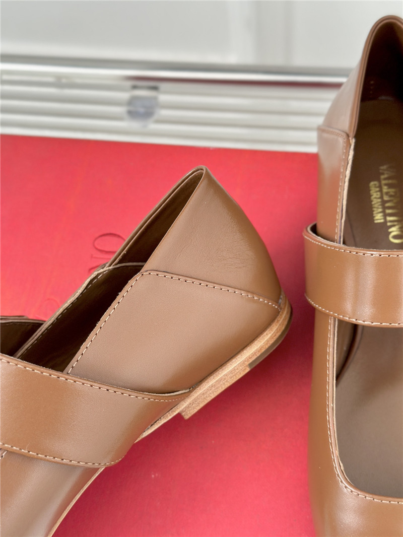 Va1e*ntin0 metal v buckle mary jane shoes replica designer shoes