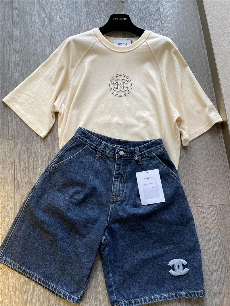 Ch**el cream short sleeve replica d&g clothing