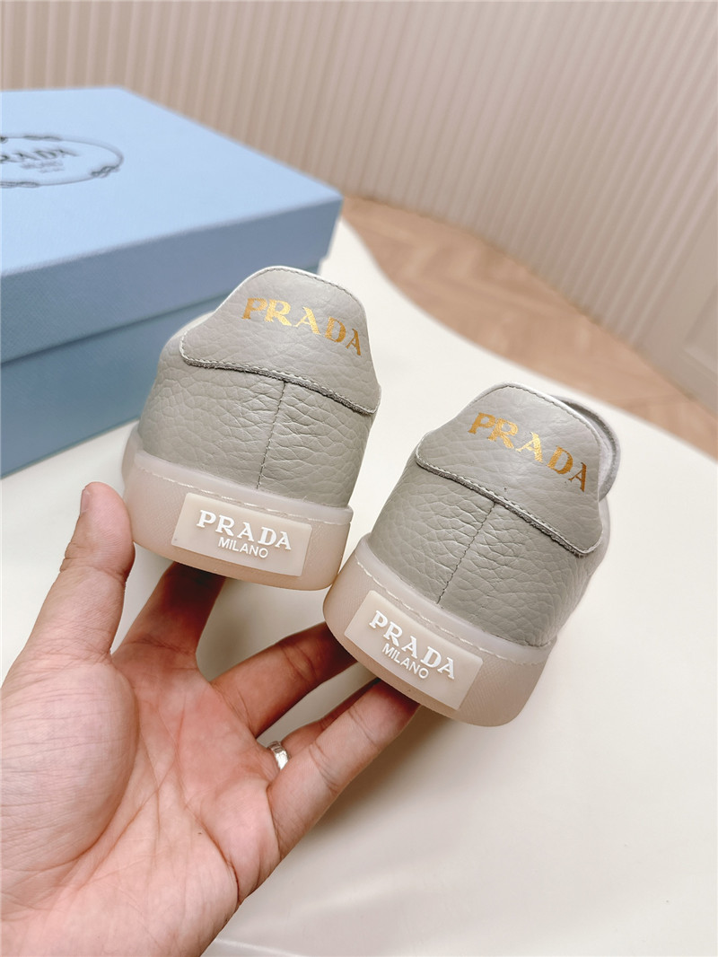 Pra*a gray leather low-top sneakers for women