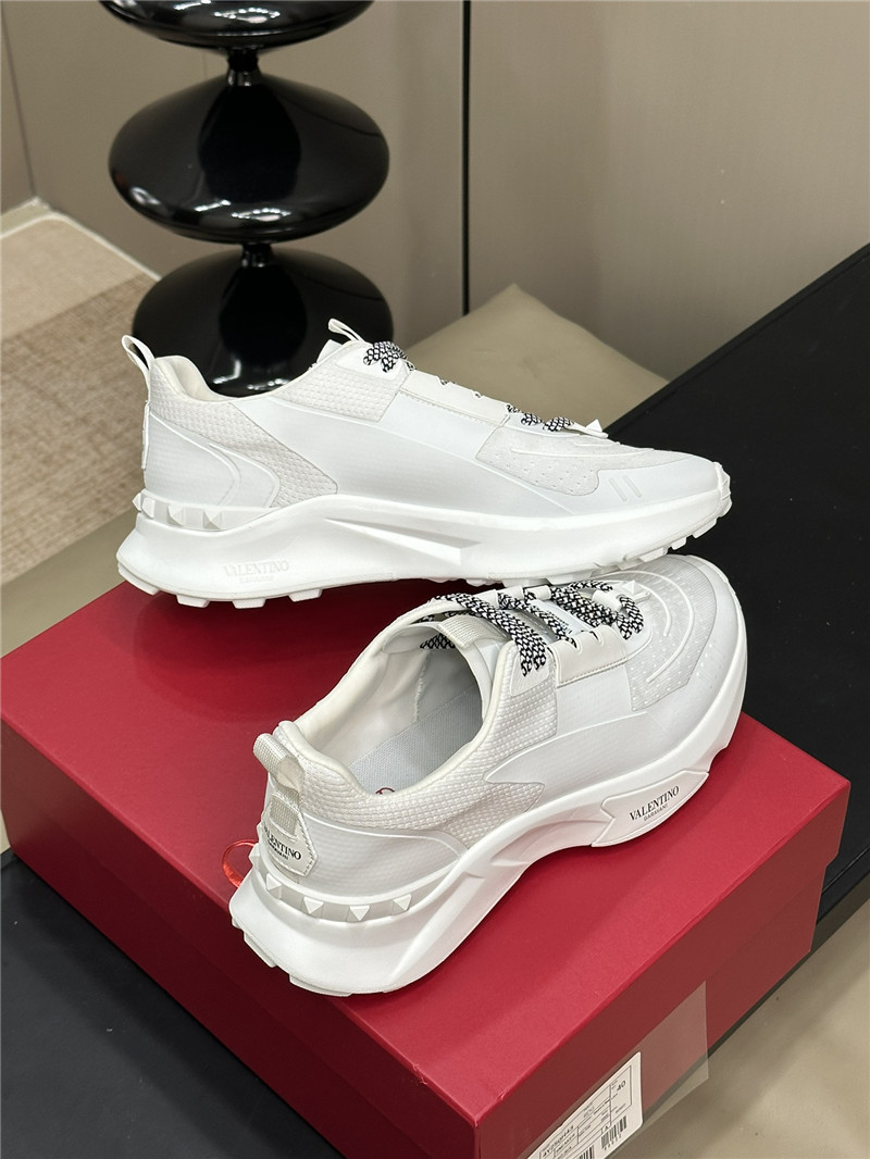 Va1e*ntin0 garavani true act sneakers