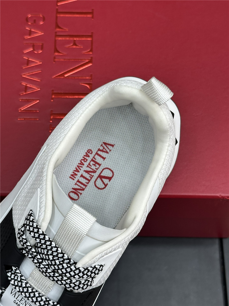Va1e*ntin0 garavani true act sneakers white