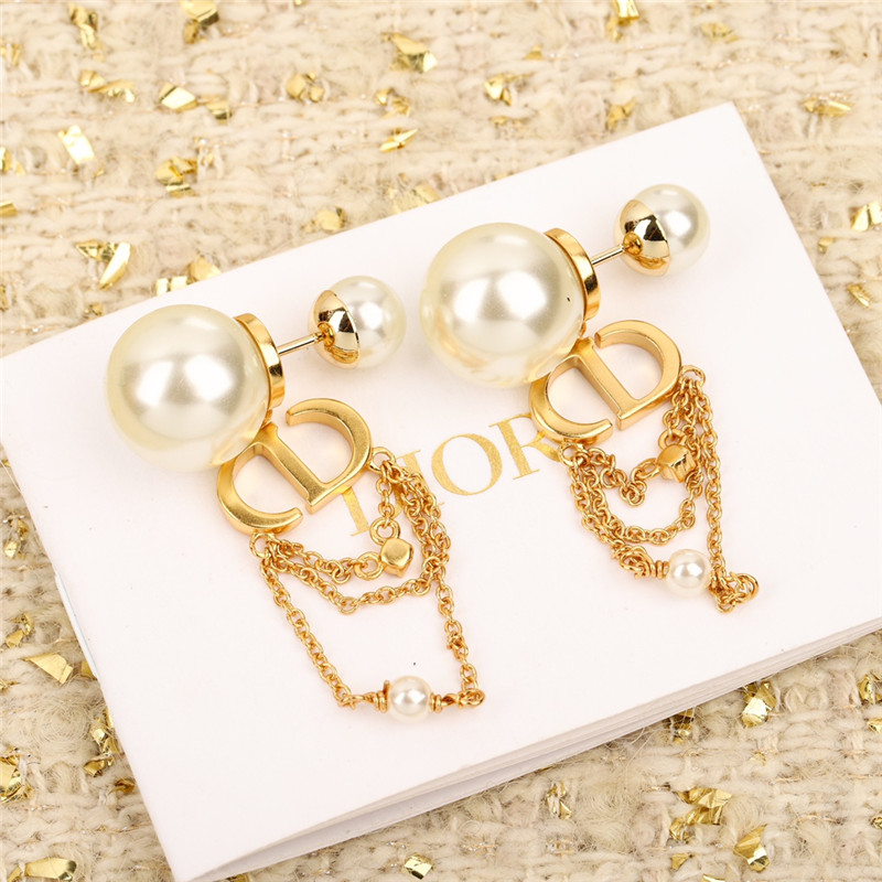 D10r triple tassel double bead earrings