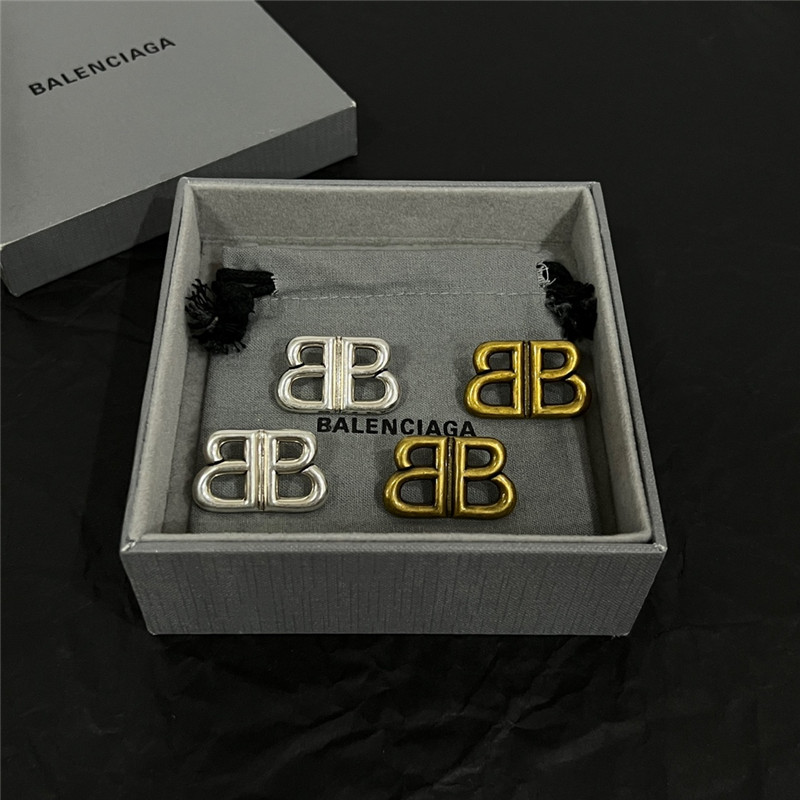 Ba1en*iaga vintage earrings