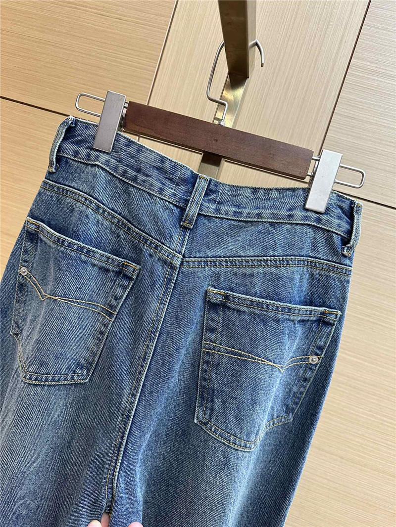 a1exa*der Mcqv*en jeans replica designer clothing websites