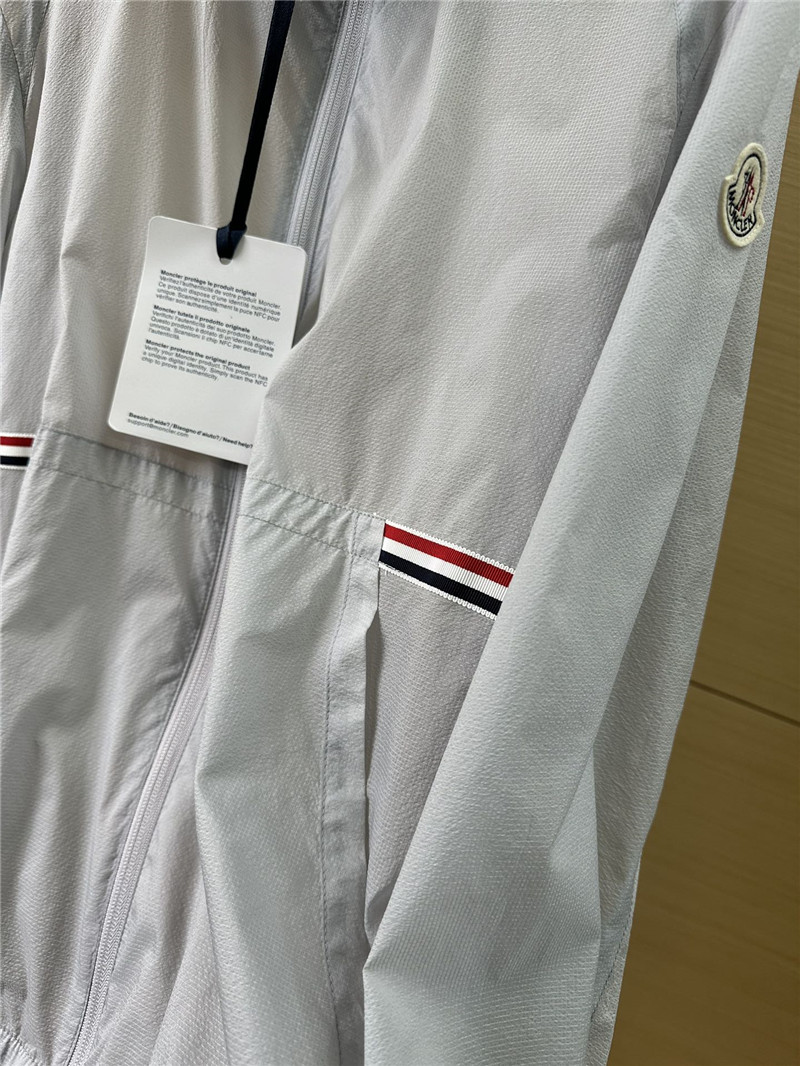 Moncler lightweight anti-tank jacket replicas clothes