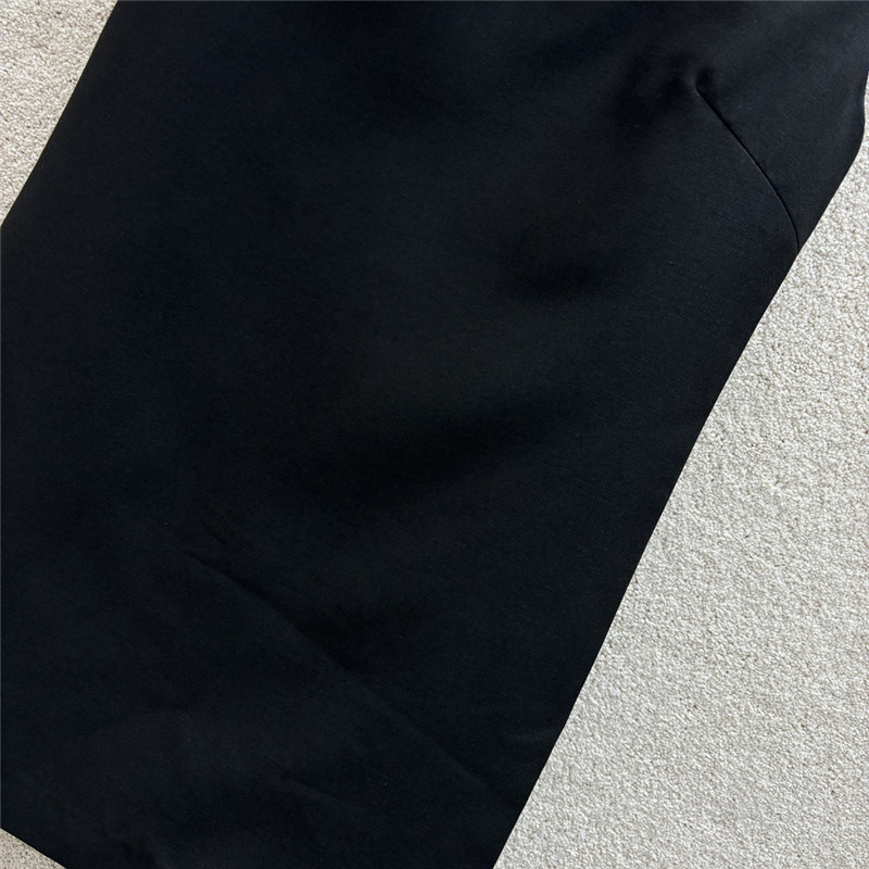 Va1e*ntin0 v button sleeveless dress replica clothing sites