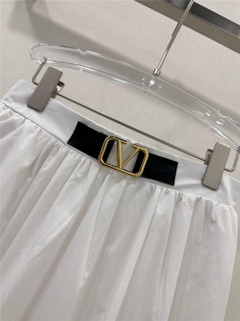 Va1e*ntin0 high waist slimming long skirt replica clothing sites
