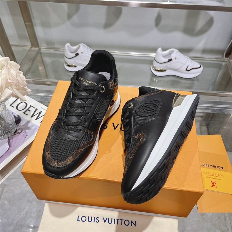 l0vis Vvtt0n lv run away sneakers in black