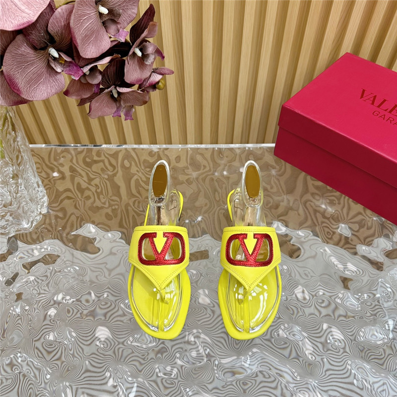 va1e*ntin0 hollow logo slippers Marg*e1a replica shoes