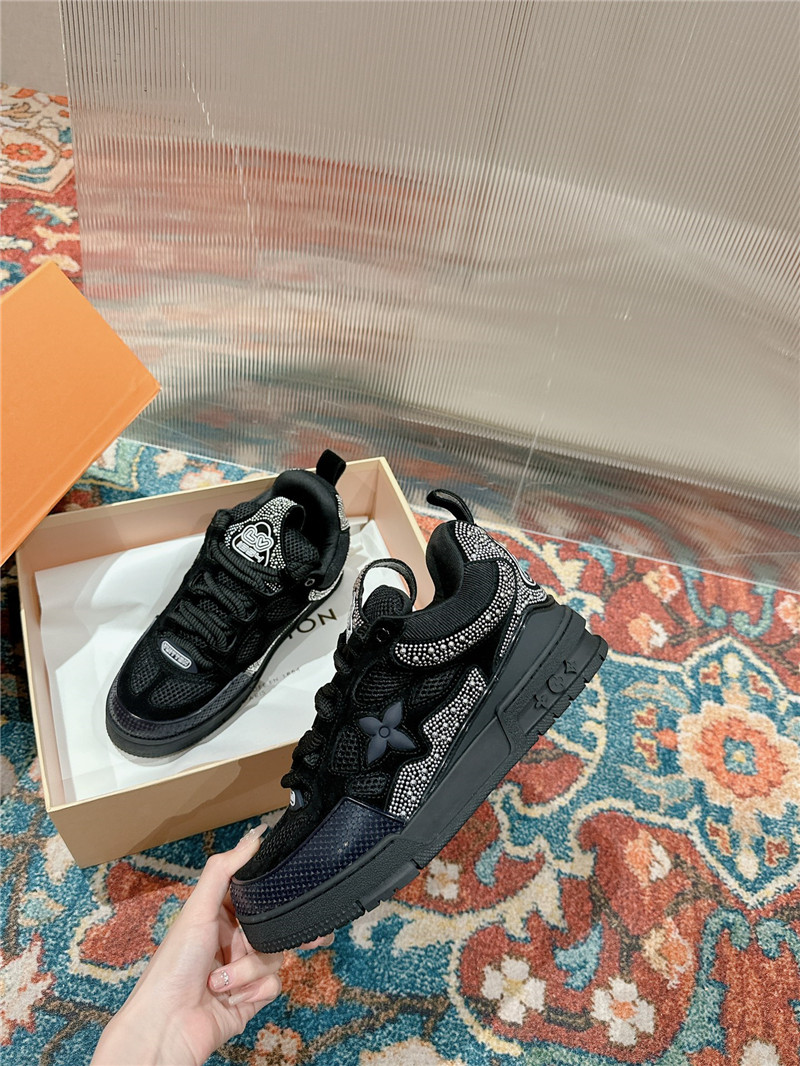 l0vis Vvtt0n lv skate trainers