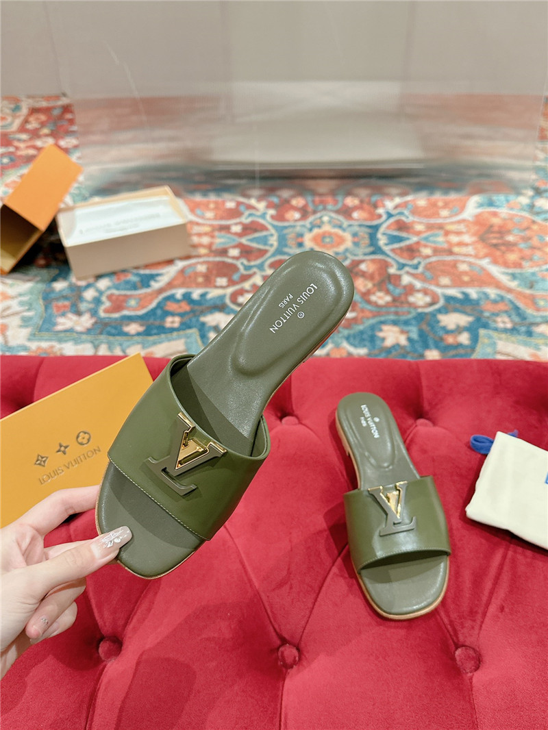 l0vis Vvtt0n lv flat sandals best replica shoes website