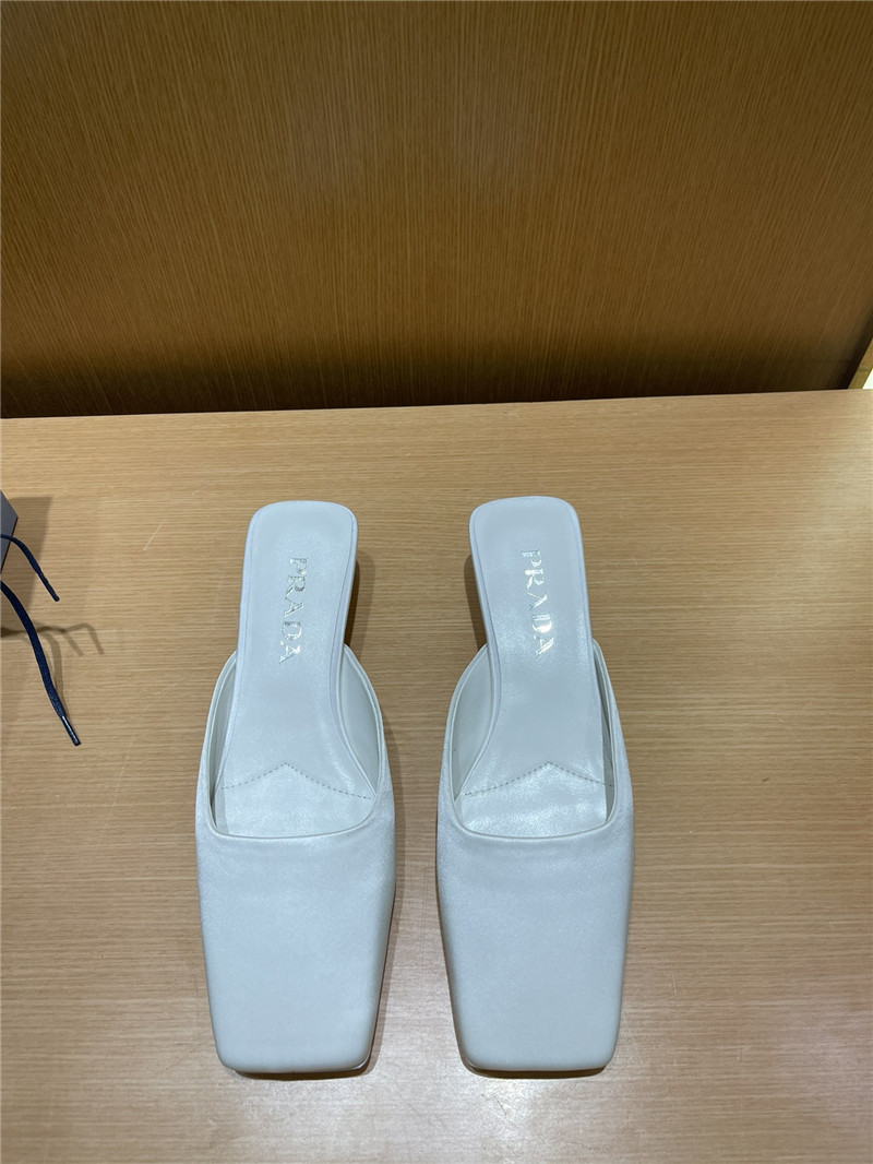 Pra*a genuine leather injection logo and semi-trail replica shoes