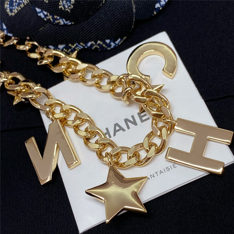 Ch**el letter roller skates waist chain