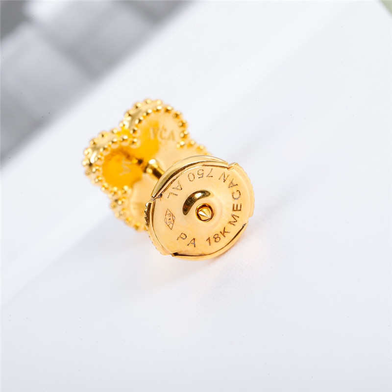 M1um1u single flower earrings