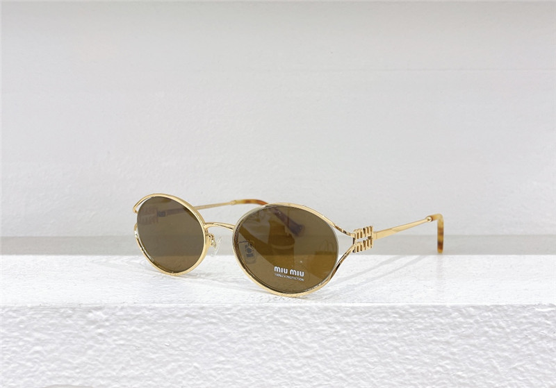 M1um1u oval sunglasses