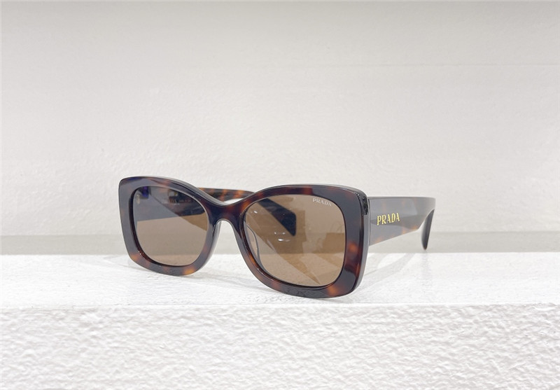 Pra*a fashionable and elegant sunglasses