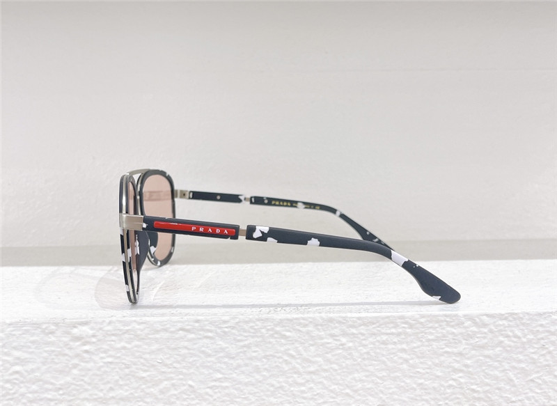 Pra*a new sports style sunglasses