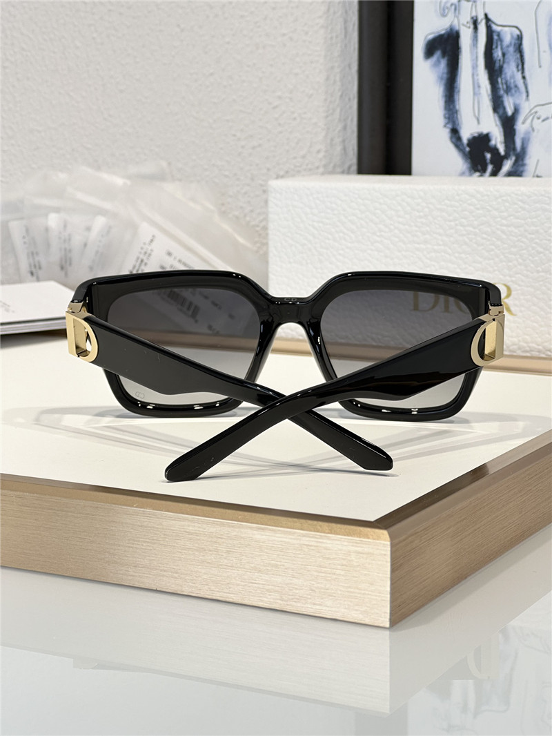 D10r 30montaigne s8u 95m0 sunglasses