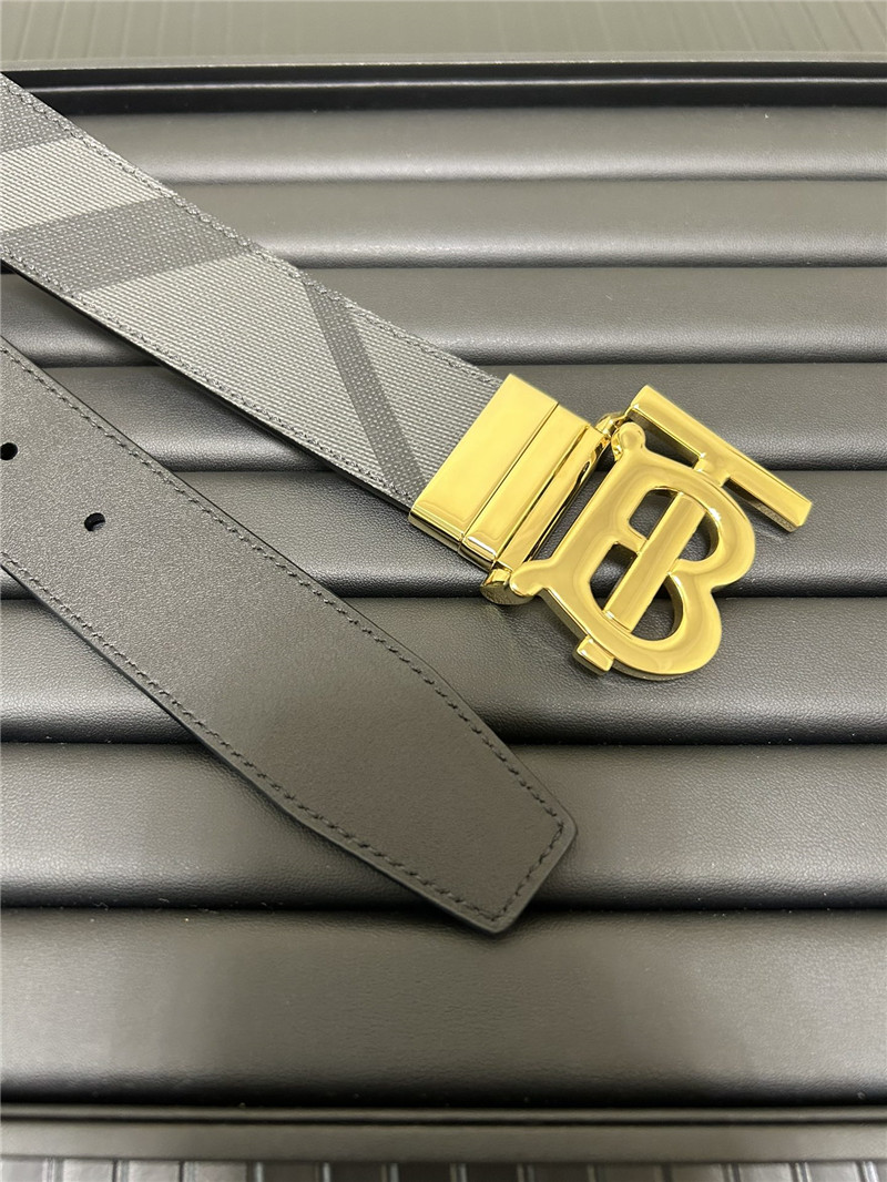 Bv*b*rry new belt