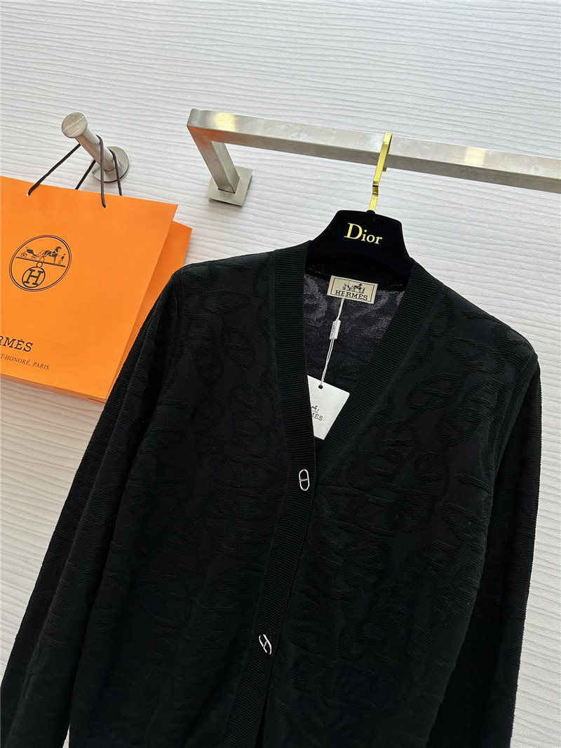 H**me5 jacquard v-neck cardigan in black