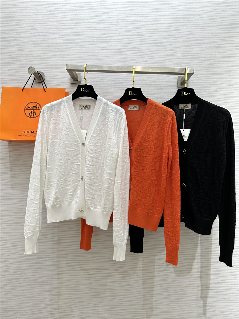 H**me5 jacquard v-neck cardigan in white