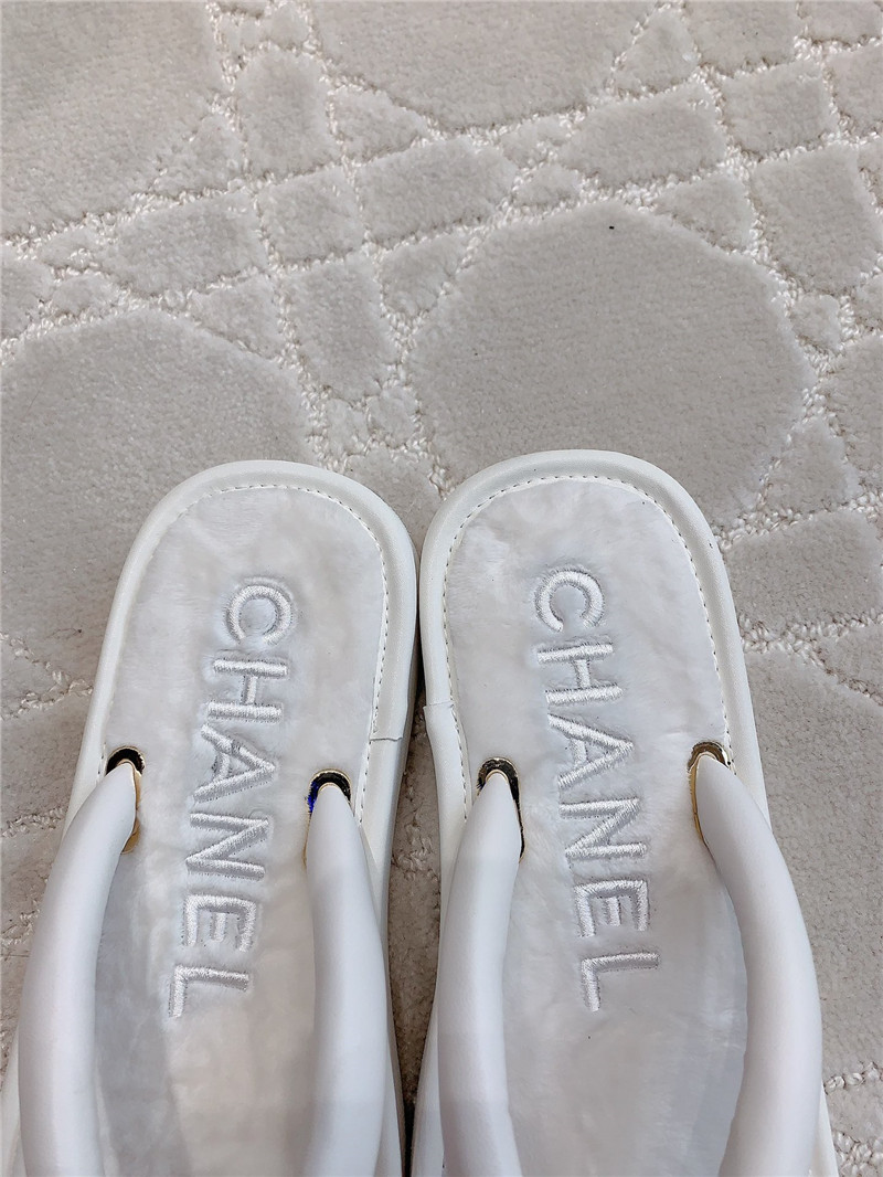 Ch**el logo white lambskin leather flip-flops