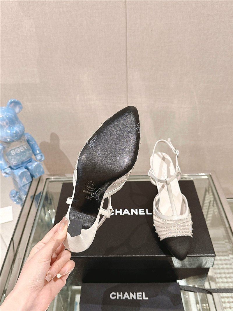 Ch**el interlocking logo t-strap pumps